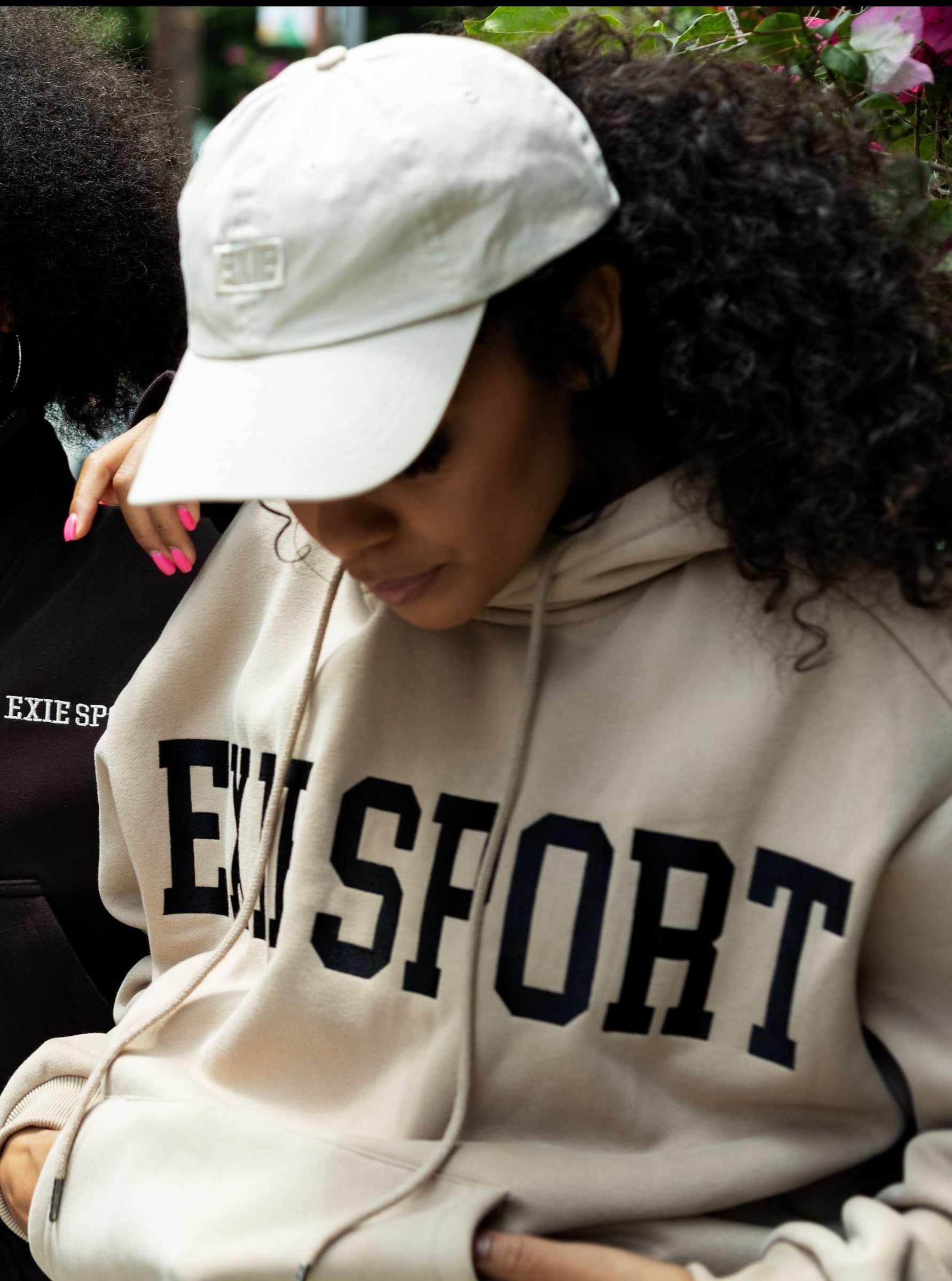 COLLEGE HOODIE - LATTE