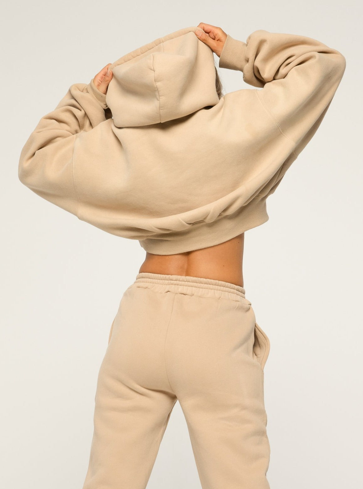 BOX LOGO HOODIE 2.0 - LATTE