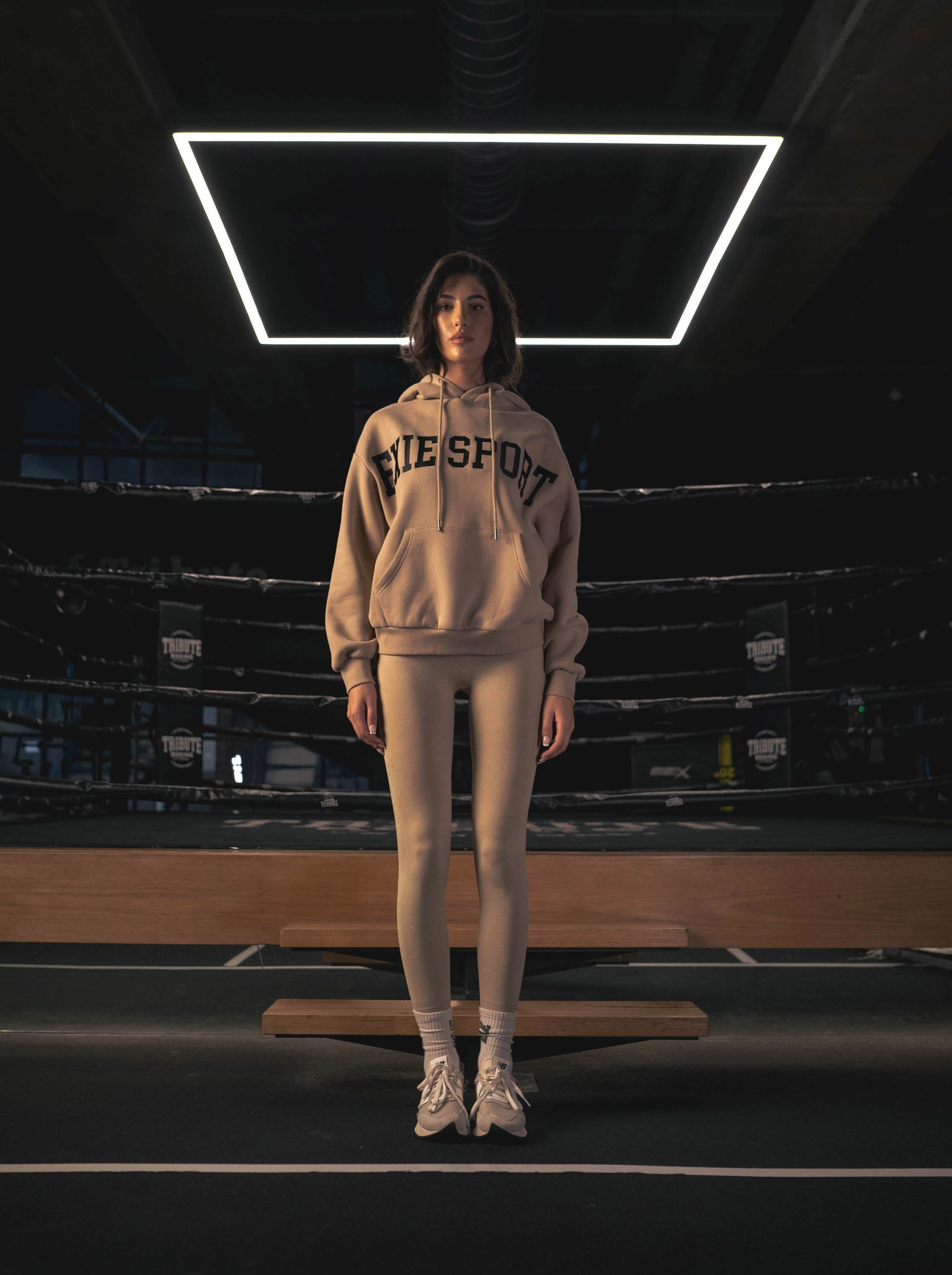COLLEGE HOODIE - LATTE