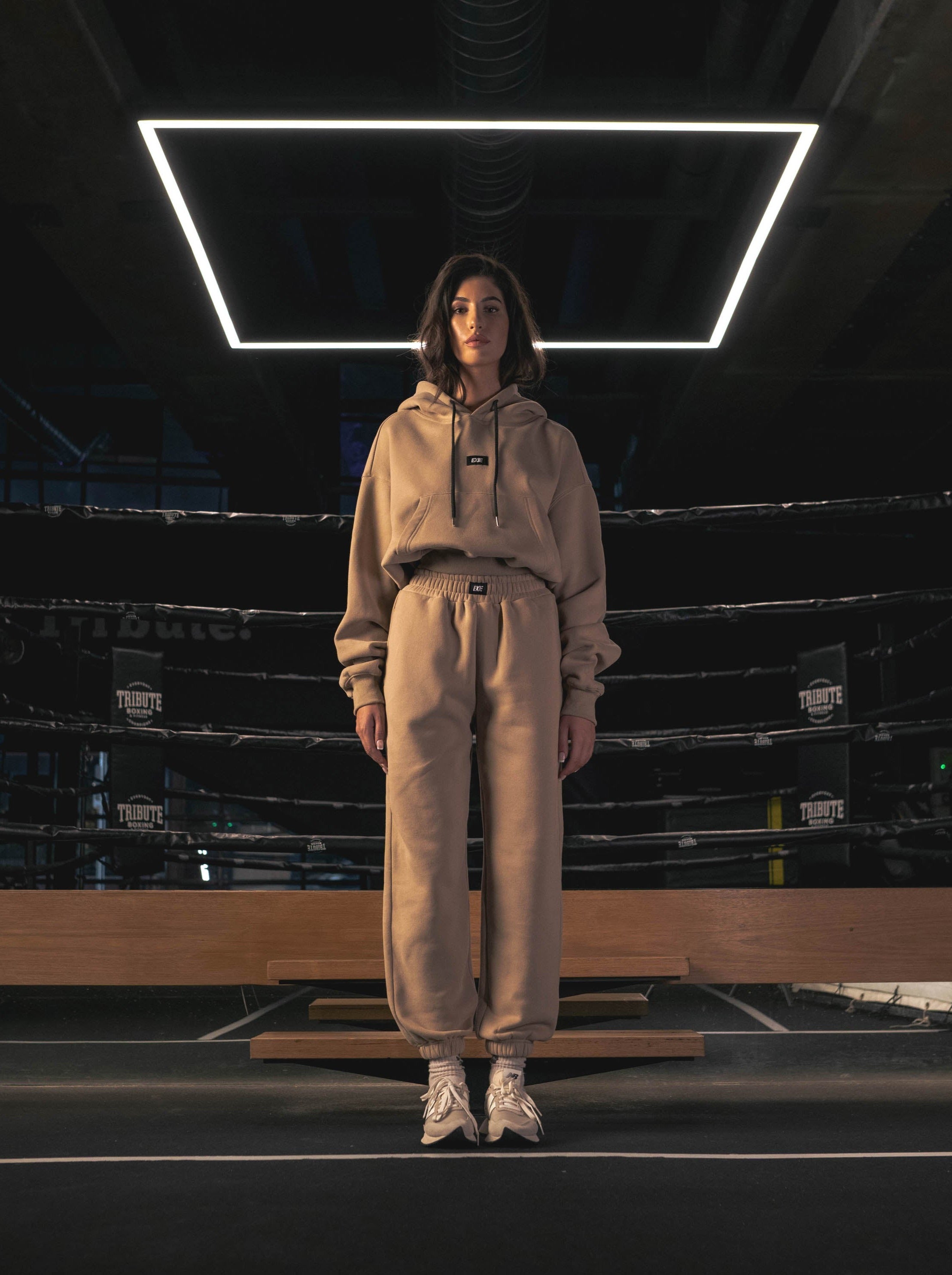 BOX LOGO HOODIE 2.0 - LATTE
