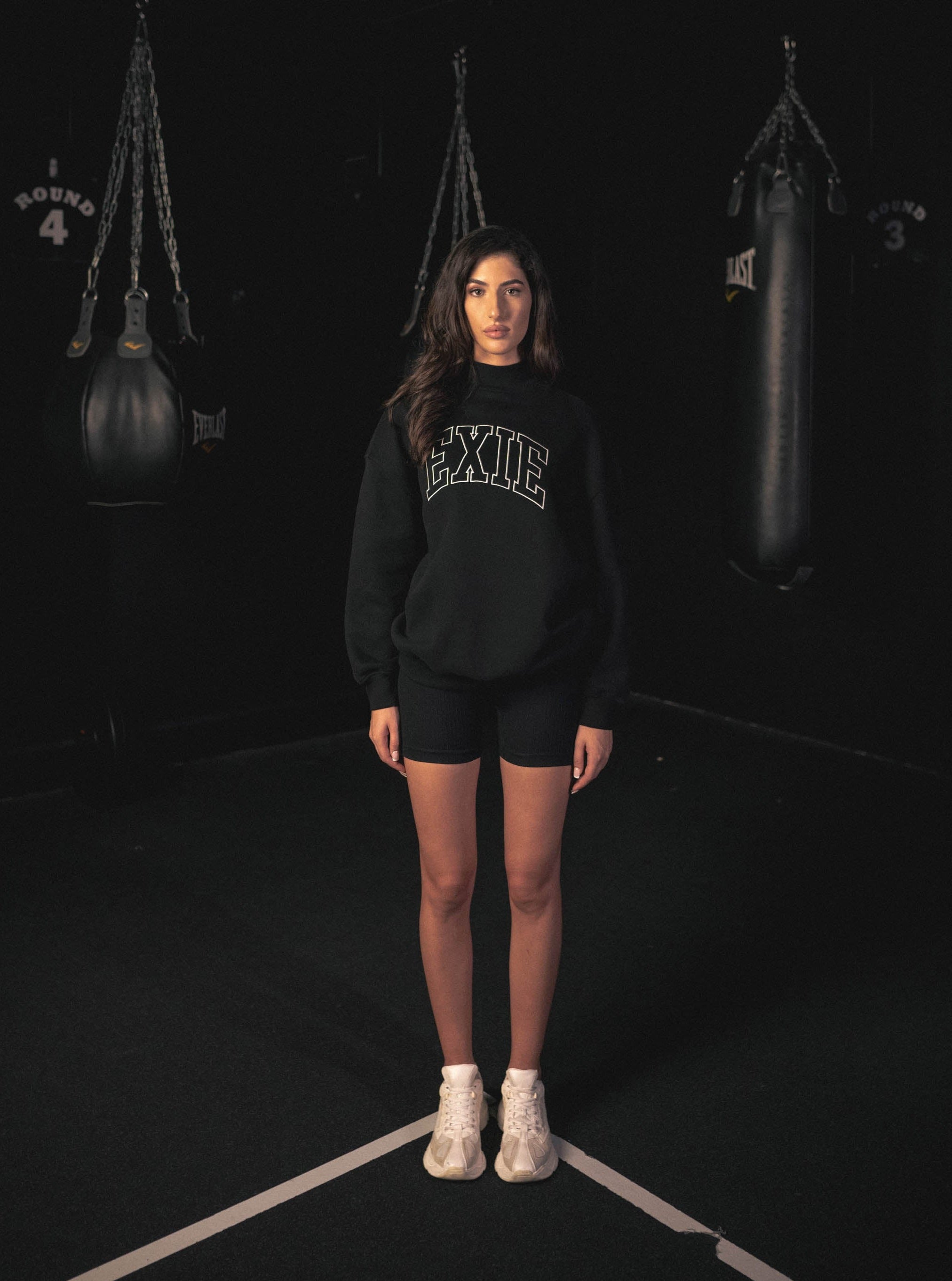 TURTLE NECK SWEATER - BLACK