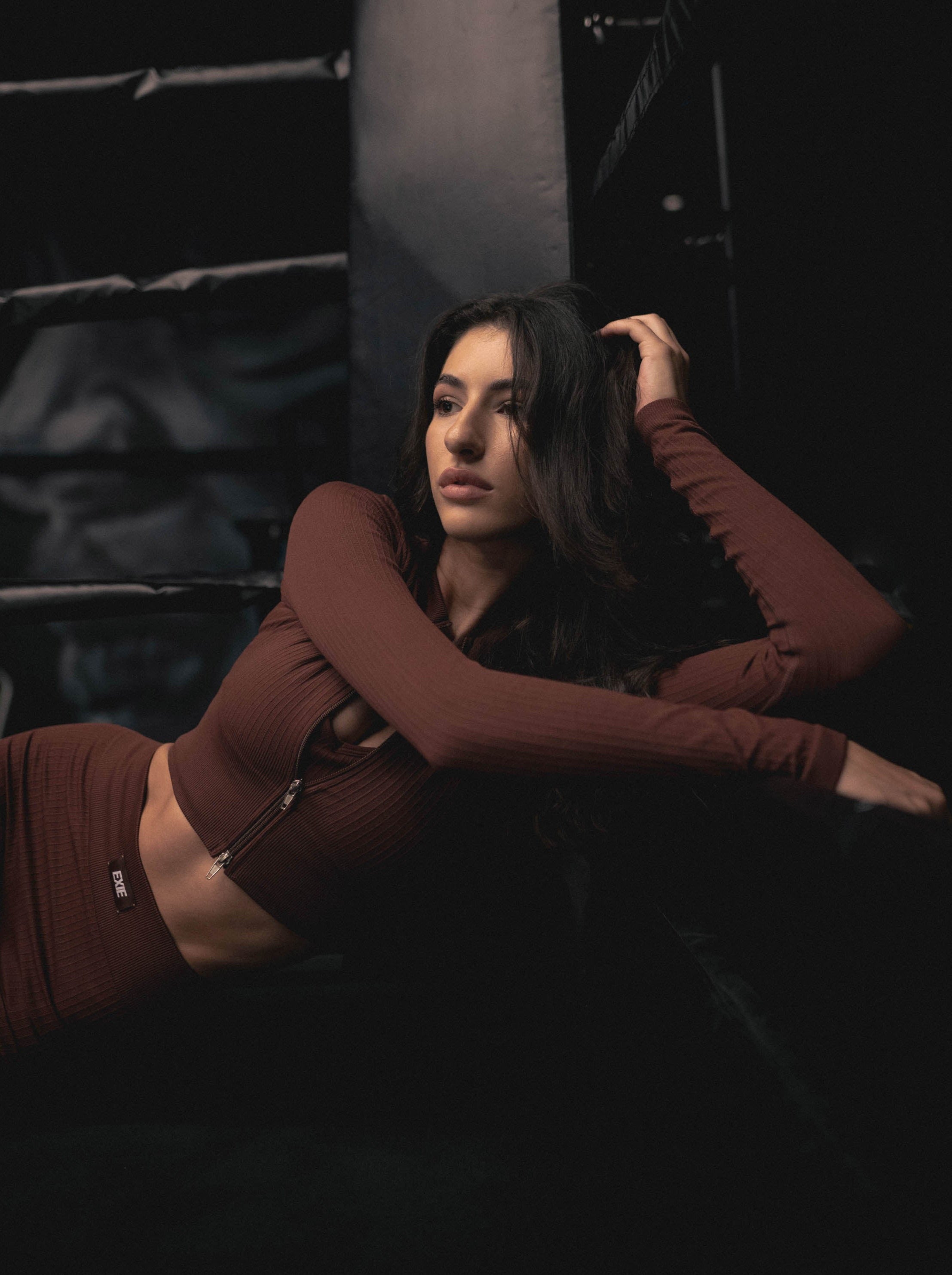 BEND LONG SLEEVE ZIP FRONT TOP - SIENNA