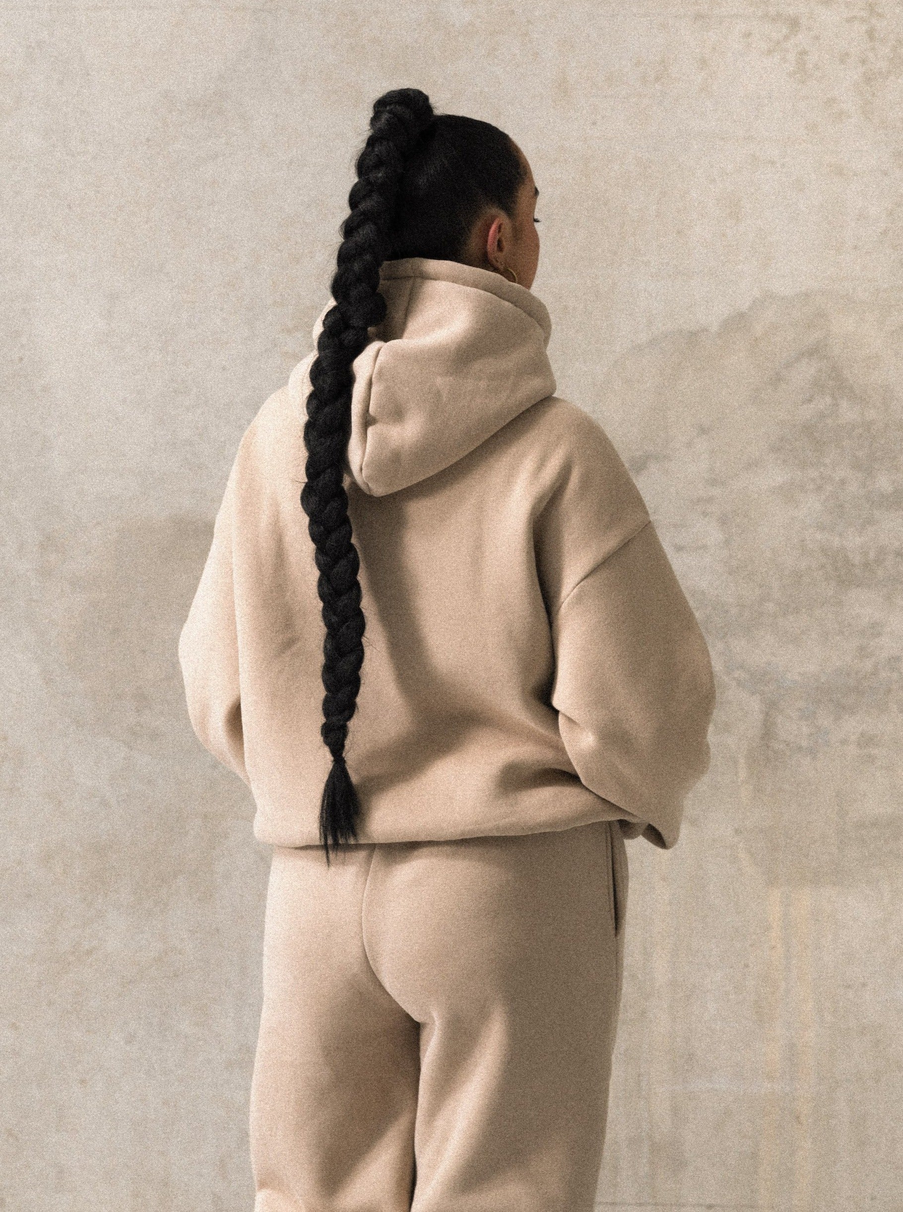 COLLEGE HOODIE - LATTE